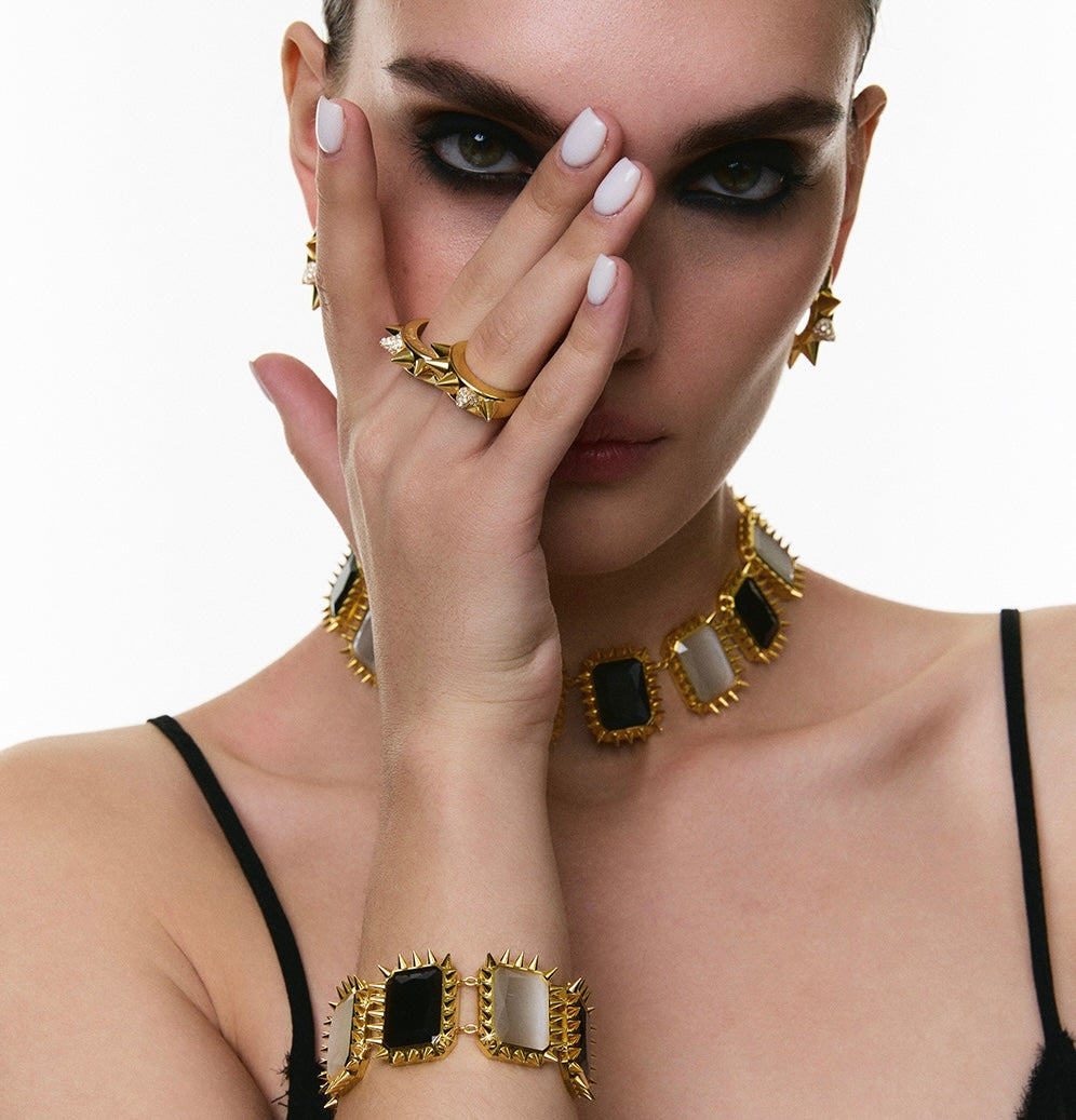 "The Thorn" Ring Gold | Beauty Matters