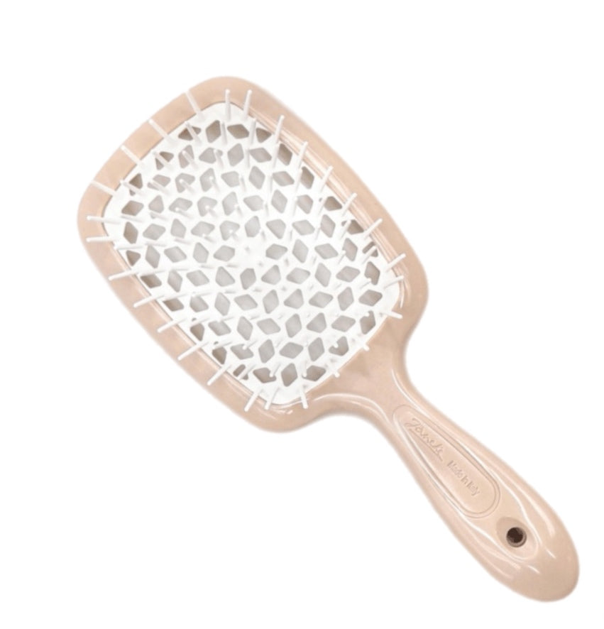 Superbrush | Peach | Beauty Matters